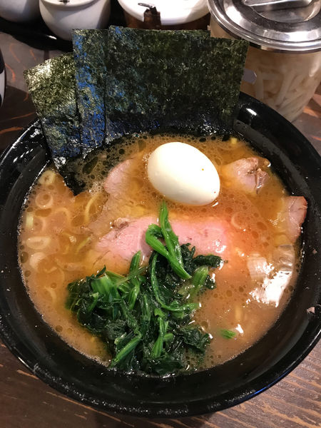 「ラーメン(Twitterサービス、ゆで卵)」@家系ラーメン クックらの写真