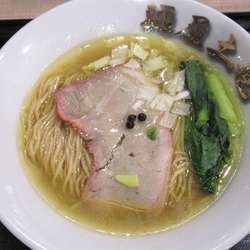 四季の塩らーめん（750円）