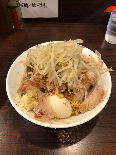 「汁なし+豚増し+味玉+おいしい脂」@ピコピコポンの写真