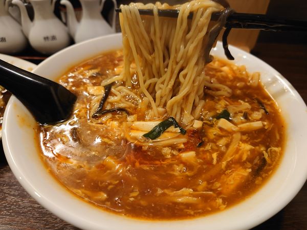 「酸辣湯麵800円＋他いろいろ」@本格中華料理 満腹亭 志木店の写真