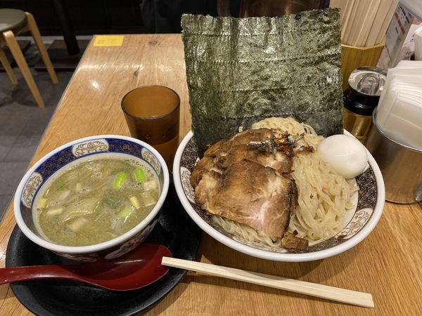 「特製すごい煮干しつけ麺」@すごい煮干ラーメン凪 五反田西口店の写真