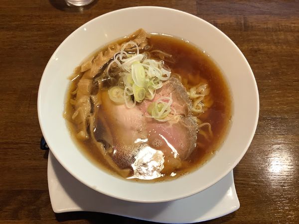 「醤油らぁめん」@麺.SUZUKiの写真