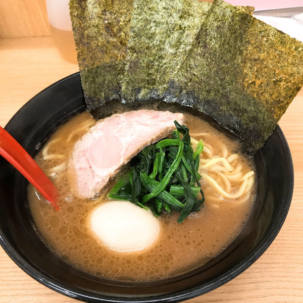 「味玉ラーメン」@横浜ラーメン 武蔵家 御茶ノ水店の写真