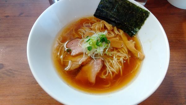 「醤油らーめん800円、ミニ炙りチャーシューご飯150円」@麺処 びぎ屋の写真