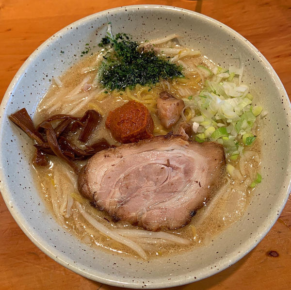 「味噌らーめん820円＋だるま100円」@つじ田 味噌の章の写真