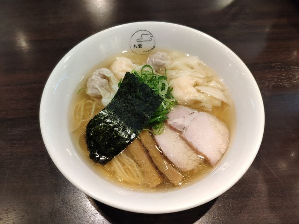 「特製ラーメン白だし」@八雲の写真