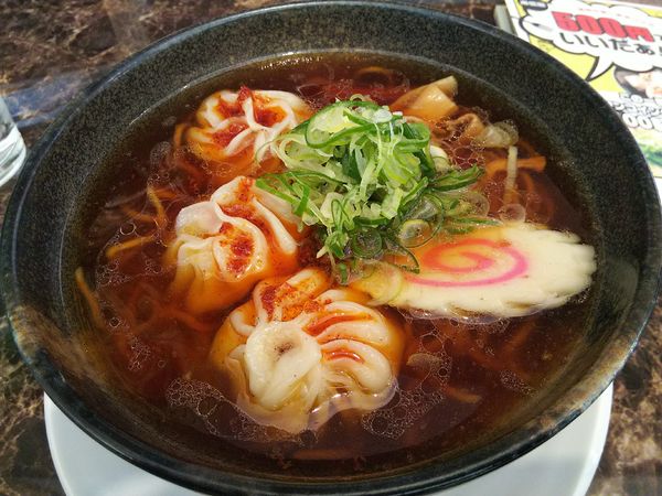 「ぱおずラーメン（醤油）　３個乗せ　※クーポンで５００円」@ぱおず屋 陽太の写真