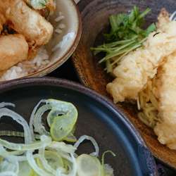 アゲアゲ海老天ざる中華