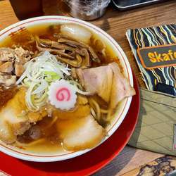 肉煮干中華そば＋ほぐし肉