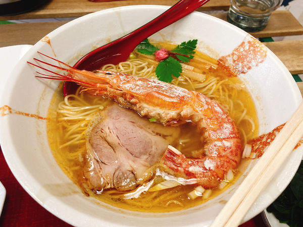 「サクラサクえび潮麺」@天然だしラーメン 潮の音の写真