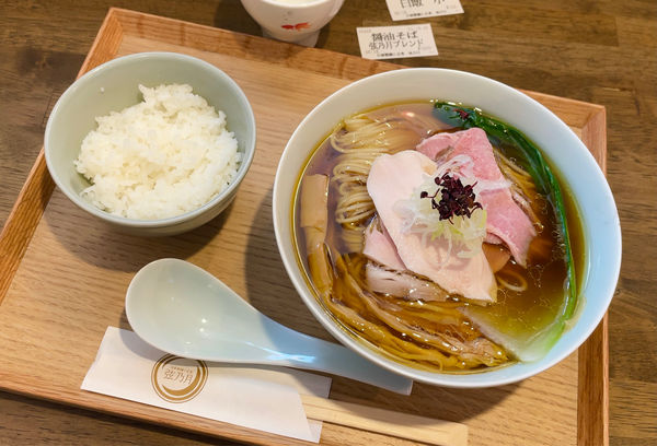 「醤油そば弦乃月ブレンド & 白飯小」@自家製麺と定食 弦乃月の写真