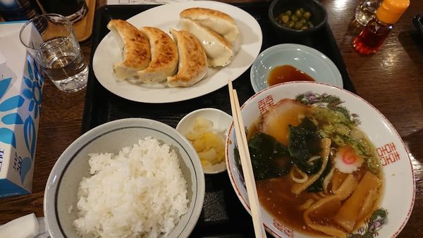 「餃子5個とBセット」@味のきんせいの写真