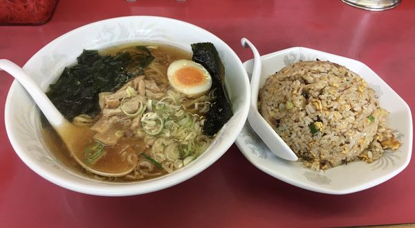 「ラーメンセット醤油＋炒飯(850¥)」@九州ラーメン 丸屋 多次郎商店の写真