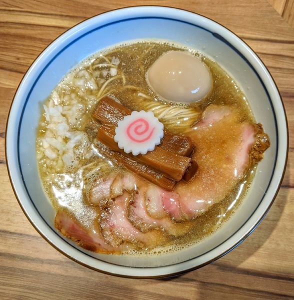 「いりこそば 920円＋全部のせ 450円」@中華そば 堀川の写真