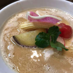 鶏白湯Soba、蛤と牡蠣汐Soba、炙りチャシュー丼