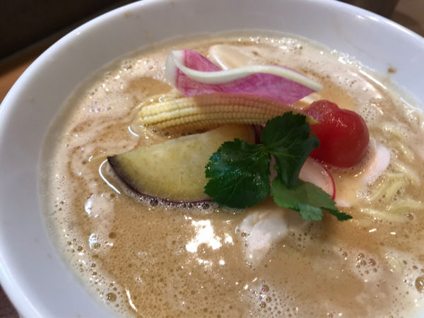 「鶏白湯Soba、蛤と牡蠣汐Soba、炙りチャシュー丼」@銀座 篝 鎌倉店の写真
