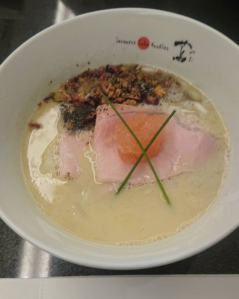 「豚音ブラック」@Japanese Soba Noodles 蔦の写真