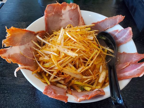 「ねぎチャーシュー麺」@吉田飯店の写真