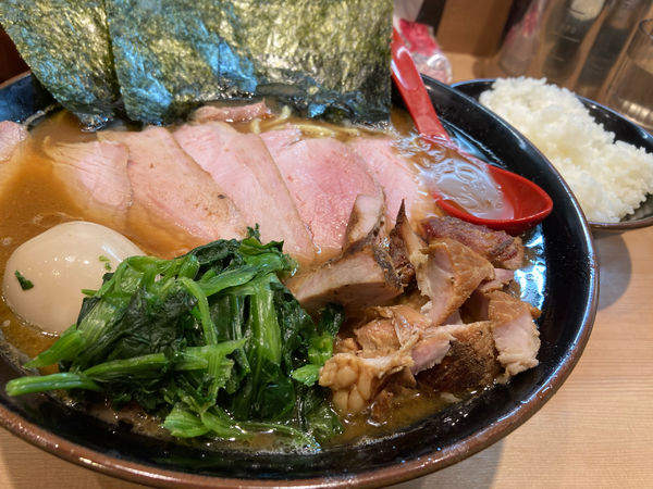 「チャーシューラーメン 大盛」@輝道家直系 皇綱家の写真