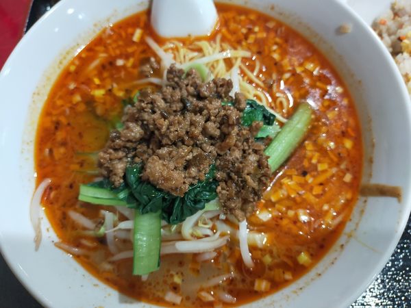 「担々麺+半チャーハン」@四川料理 天府 虎ノ門店の写真