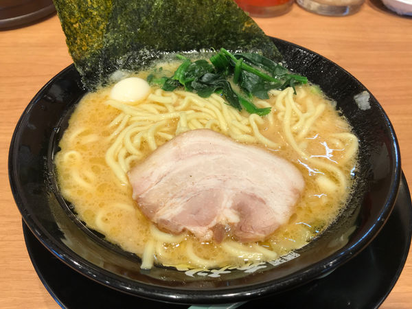「ラーメン　720円」@町田商店 岩切店の写真
