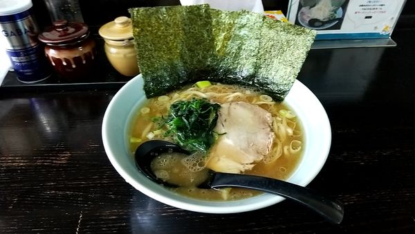 「らーめん（７００円）」@横浜家系らーめん 北野家の写真