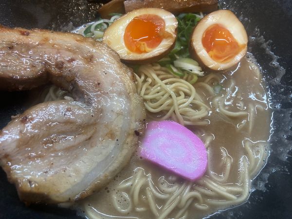 「炭火焼き中華そば＋替え玉」@和歌山家の写真