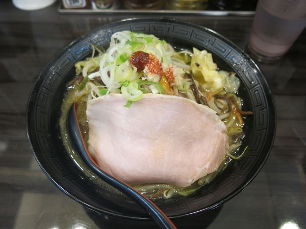 「濃厚タンメン(濃厚旨塩)：750円」@王道タンメン 調布店の写真