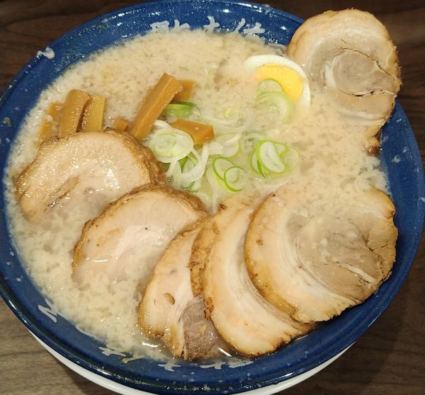 「チャーシューメン大盛」@東京環七ラーメン じょっぱりの写真