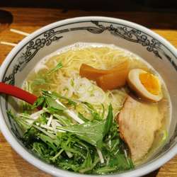 塩煮干しラーメン