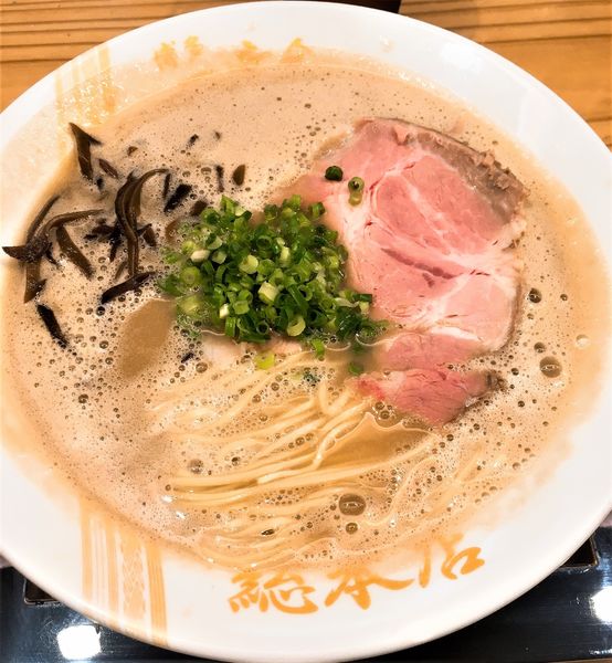 「ラーメンバリカタ+替玉普通」@博多一幸舎 総本店の写真