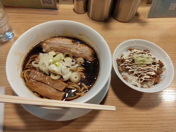 「Micro+チャーシュー丼」@人類みな麺類の写真