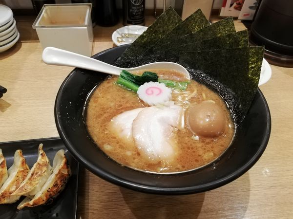 「川越とんこつ醤油 店舗限定」@一風堂 川越インター店の写真