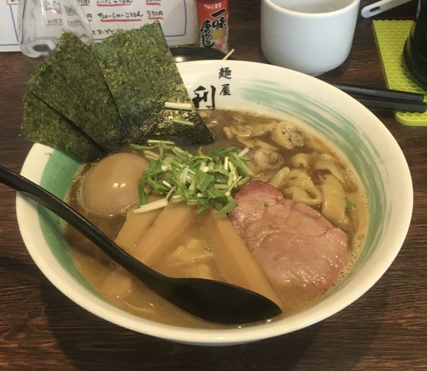 「日陰インスパイア麺」@自家製麺 麺屋 利八の写真
