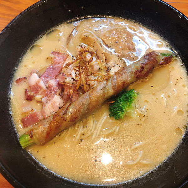 「鶏クリーム　800円」@麺＆cafe Coi.Coi.の写真