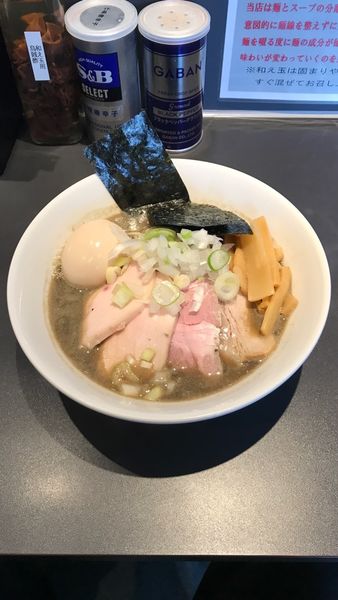 「淡麗中華そば特製醤油」@煮干乱舞の写真