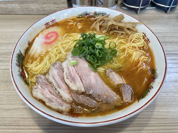 「海老塩 肉増し 大盛」@くじら食堂bazar 三鷹店の写真