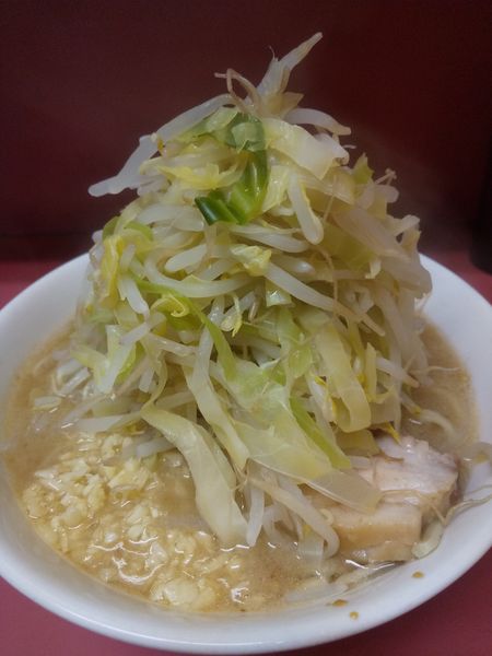 「少なめ680円(ニンニク・ヤサイ)」@ラーメン二郎 ひばりヶ丘駅前店の写真