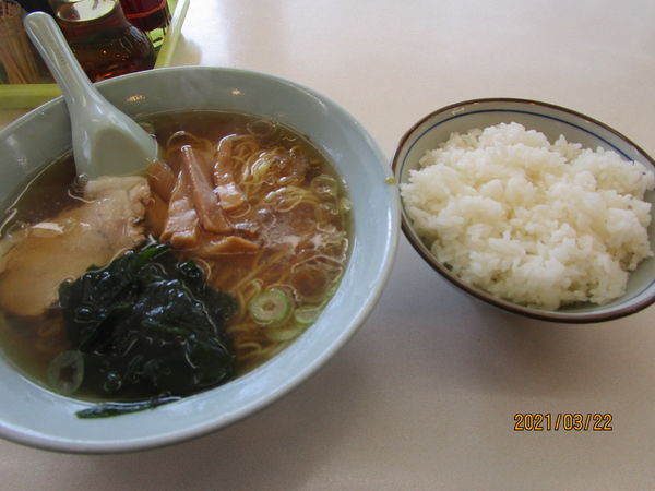「ラーメンライス 500円（ﾗｰﾒﾝ350円・ﾗｲｽ150円）」@うめ〜や! 夢屋の写真