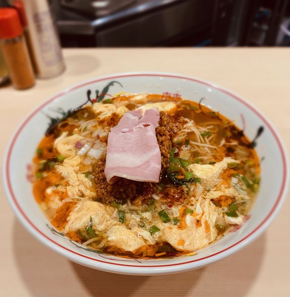 「酸辣湯麺（￥950）」@ぷれじでんとの写真