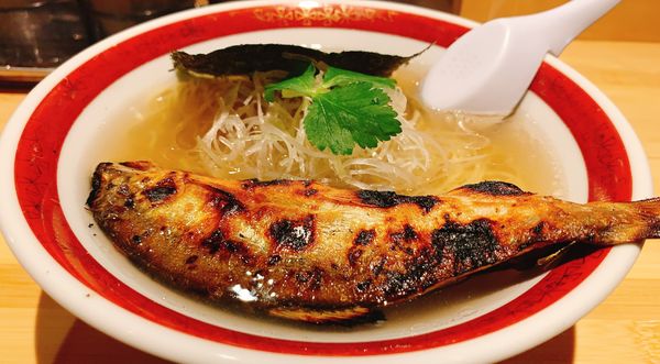 「鮎ゴトラーメン　１２１０円」@鮎ラーメン＋の写真