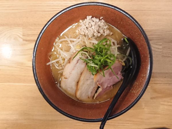 「海老出汁みそ３枚チャーシュー」@拉麺大公 上大岡の写真