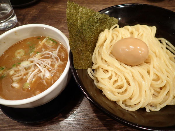 「節骨濃厚味玉つけ麺」@節骨麺たいぞう 葛西店の写真