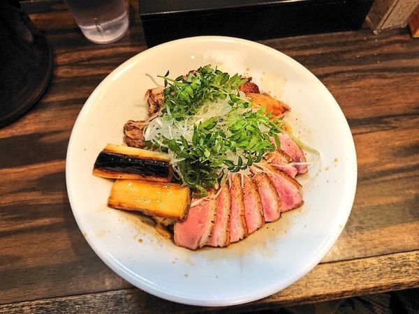 「西洋式鴨南和えそば」@稲荷屋の写真