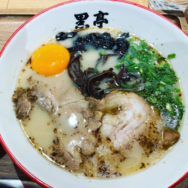 「ラーメン」@熊本ラーメン 黒亭 桜町熊本城前店の写真