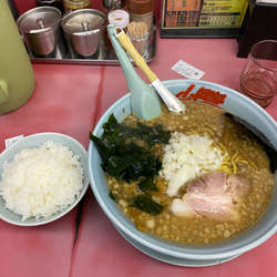 プレミナム醤油豚骨ラーメン