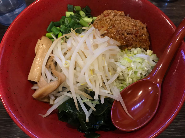 「辛まぜそば750円」@らーめん たつ屋の写真