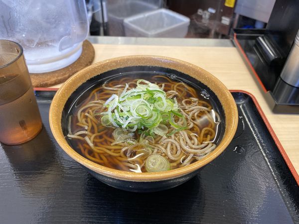 「かけそば300円」@そば処 めとろ庵 門前仲町店の写真