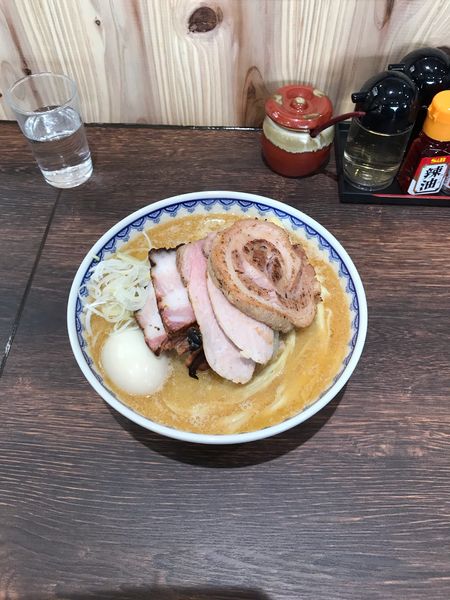 「味噌+チャーシュー全のせ+味玉+穂先メンマ」@味噌ラーメン 雪ぐにの写真