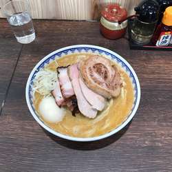 味噌+チャーシュー全のせ+味玉+穂先メンマ